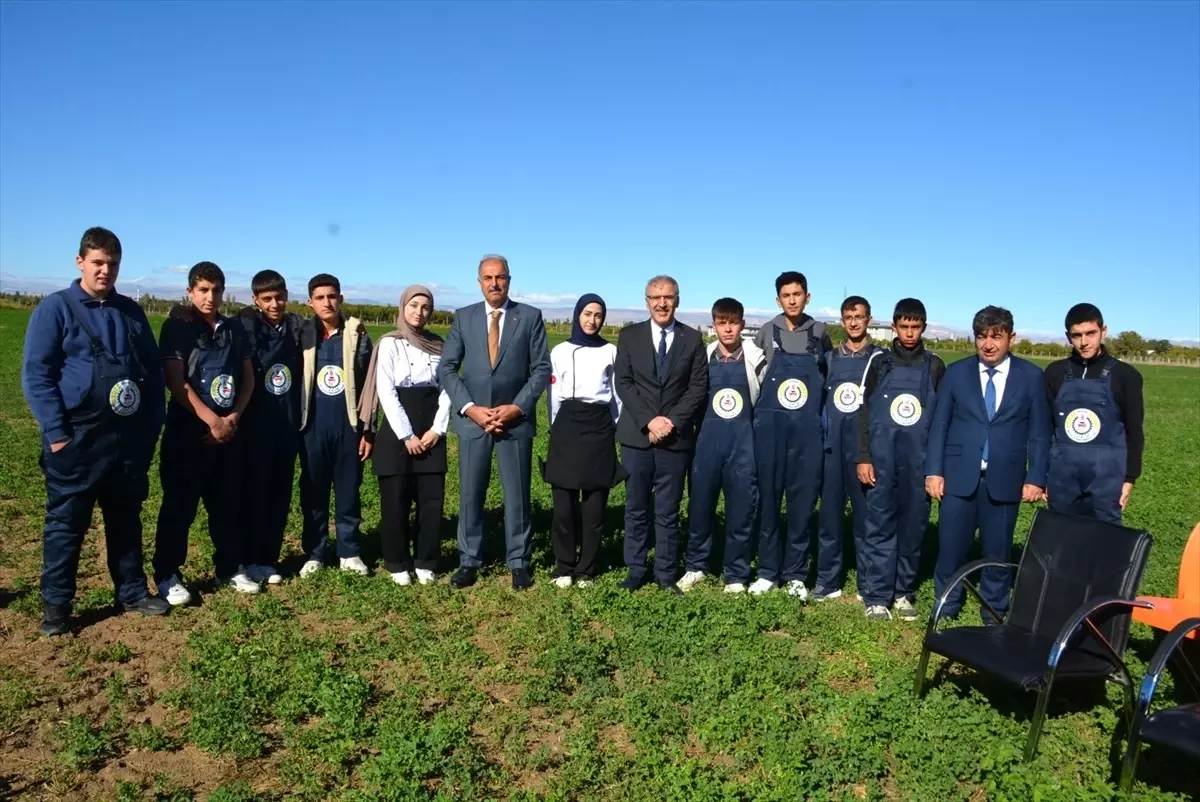 Battalgazi Tarım Lisesi’nde Mısır Hasadı Gerçekleştirildi