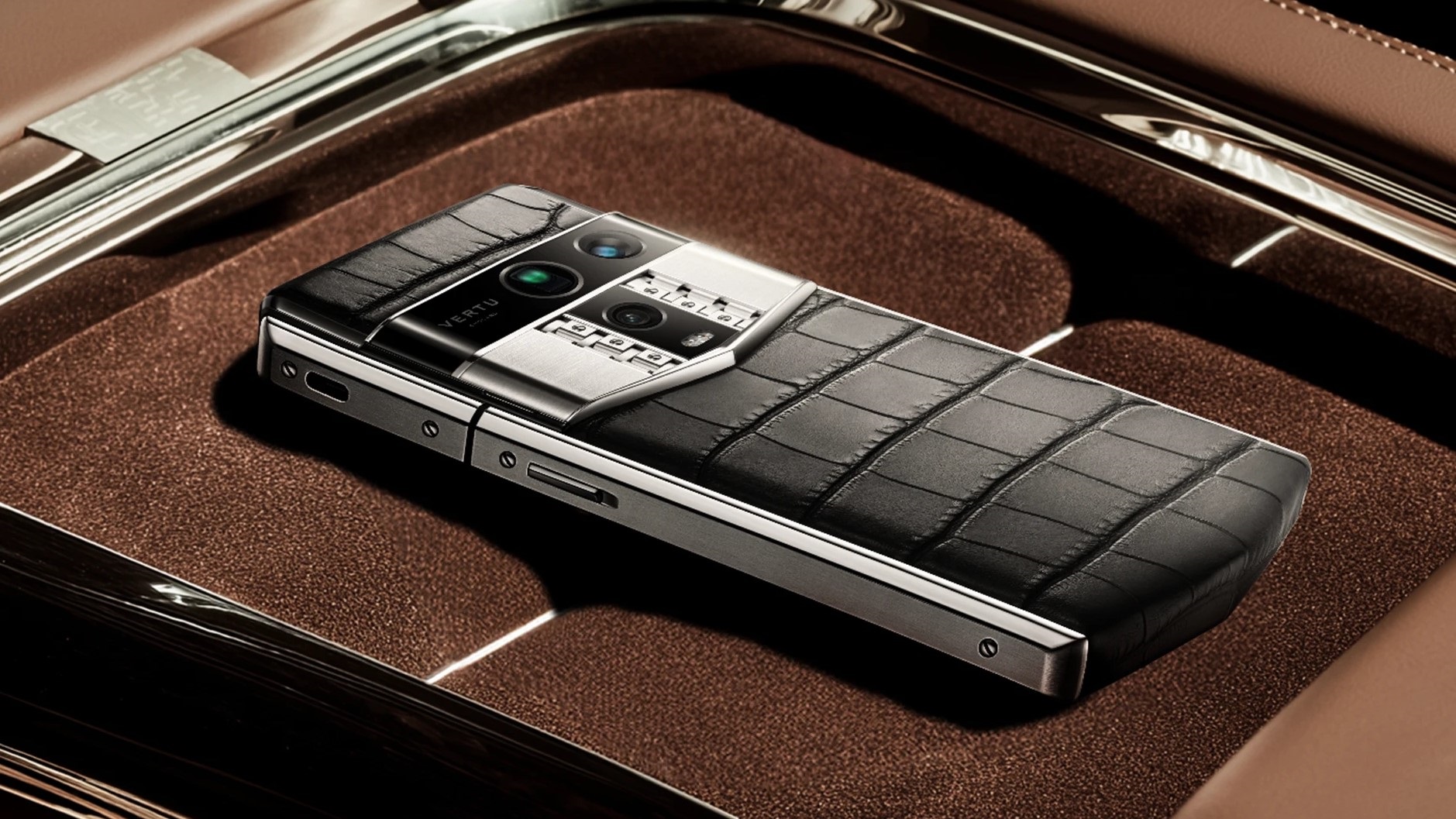 uzanlarin sahibi oldugu vertu yapay zek ile luksu birlestirdi vertu agent q F29H2Xak.jpg