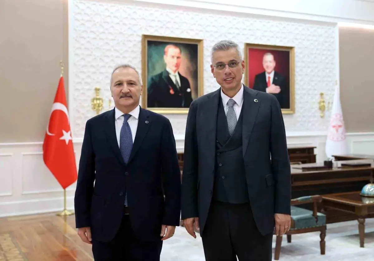 mhp genel baskan yardimcisi yurdakuldan saglik bakani memisogluna ziyaret lBFRTk9G.jpg