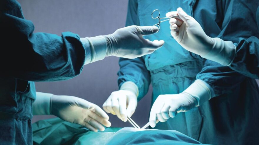 75 hastanın sağlam kemiğine platin taktılar