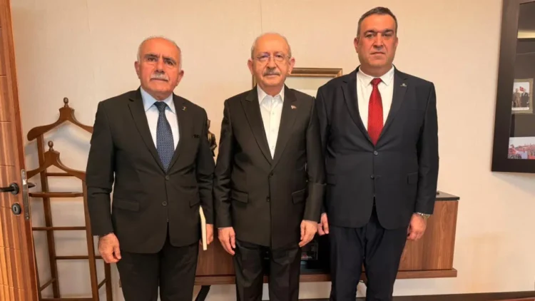Kemal Kılıçdaroğlu’ndan Kritik Görüşme: Gürsel Tekin’in Ekibiyle Bir Araya Geldi