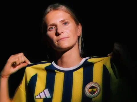 Fenerbahce arsaveve yeni zelandali savunmaci 4HWSD3Qt