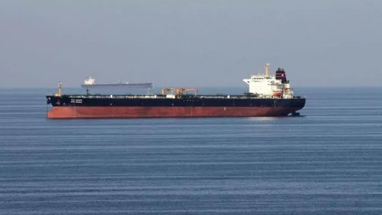 İran Hürmüz Boğazı’nda 3 petrol tankerini hedef aldı Haber gorseli