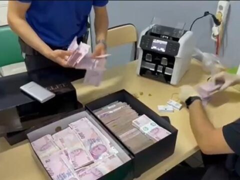 Soylemez kardeslere operasyon milyonlar ele gecirildi FL5rw7pR